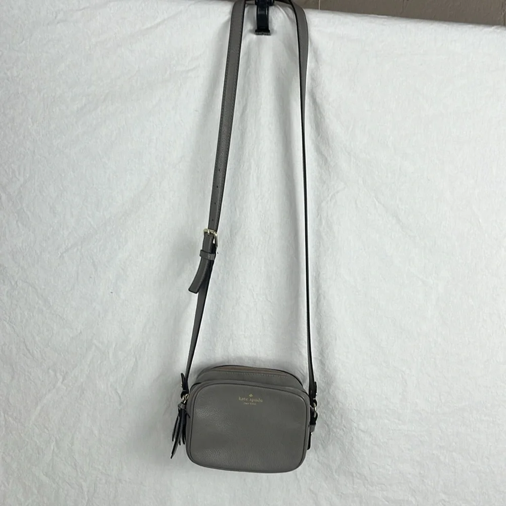 Kate spade minds gray mulberry cross body